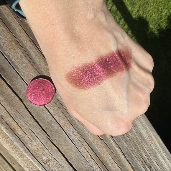 Copacetic Cosmetics Akiko Metallic Shadow - Picture 14 of 15
